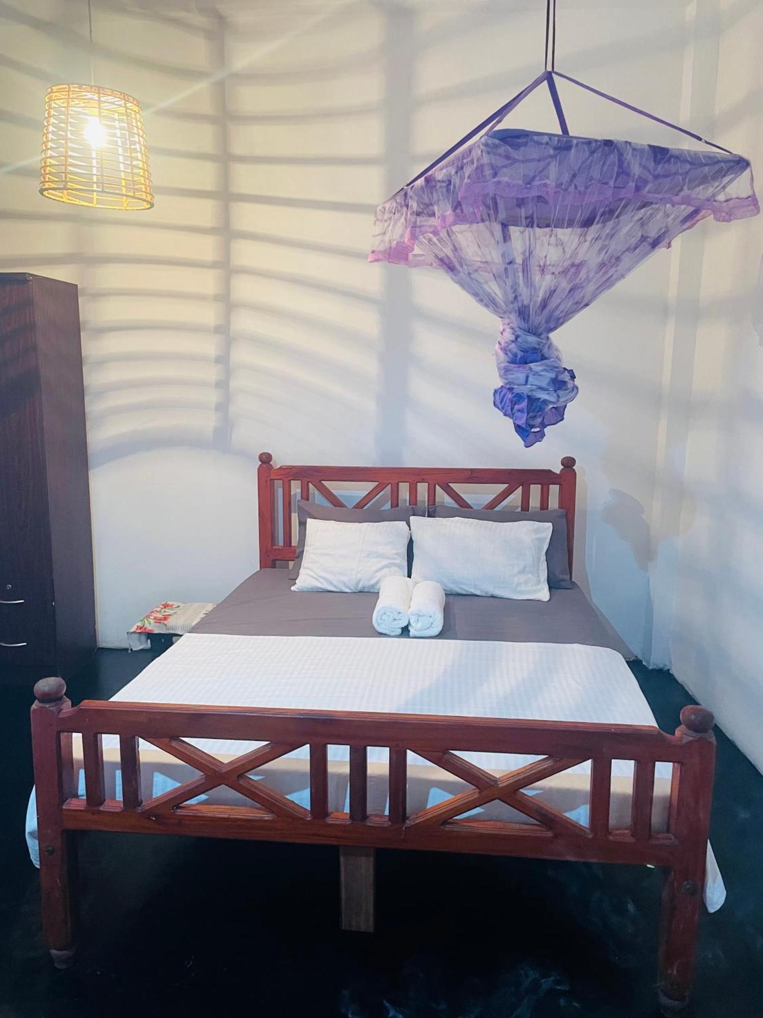 Thaaaru Villa Mirissa Exteriör bild